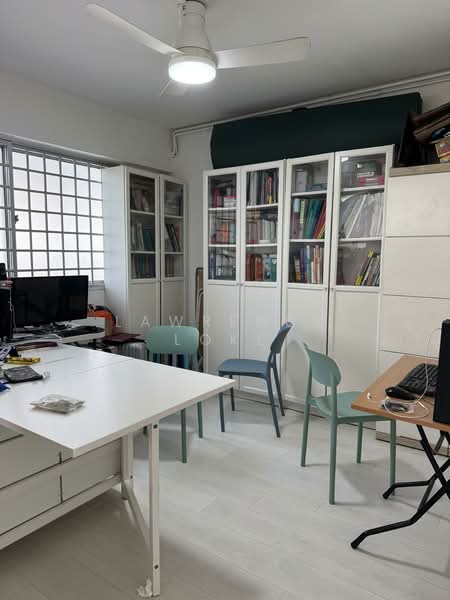 351 Yishun Avenue 11 HDB Flat For Sale at S$ 1,000,000 | PropertyGuru Singapore - Study