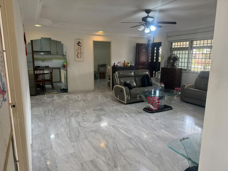 131 Clarence Lane, 131 Clarence Lane, 4 Bedrooms, 1,310 sqft, HDB Flat For Sale, by Jacqueline Lee, 500064650 - Living Room - PropertyGuru.com.sg