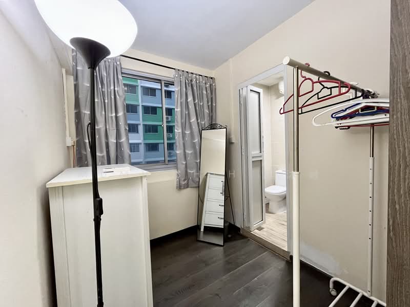 826 Jurong West Street 81, 826 Jurong West Street 81, 3 Bedrooms, 1,001 sqft, HDB Flat For Sale, by Mumu Shih 施沐融, 500064654 - PropertyGuru.com.sg