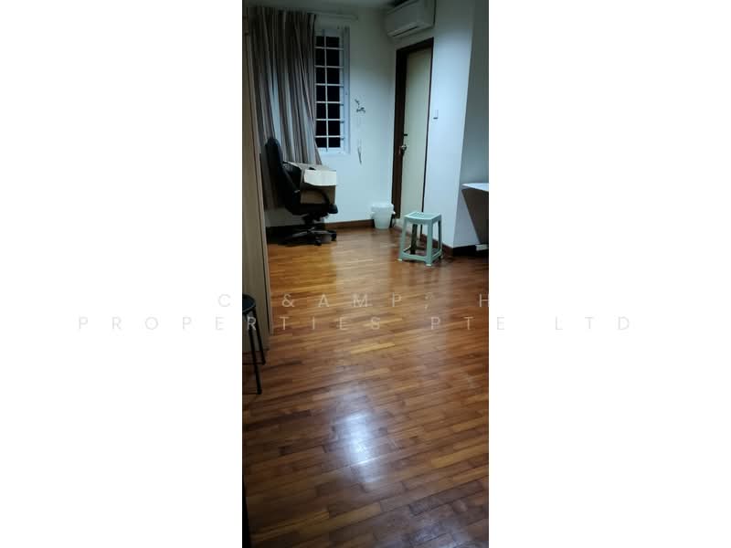 Eng Kong Crescent, Eng Kong Crescent, Room Rental, 250 sqft, Semi-Detached House For Rent, by CHERLYN, 500064673 - Interior - PropertyGuru.com.sg