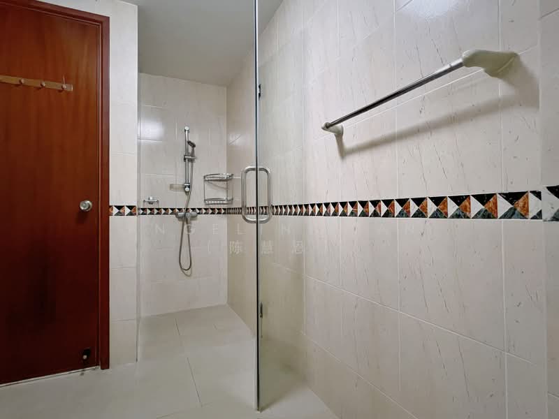 Southaven II, 33 Hindhede Walk, Room Rental, 80 sqft, Condominium For Rent, by Angeline Tan (陈慧恩）, 500064687 - Bathroom - PropertyGuru.com.sg