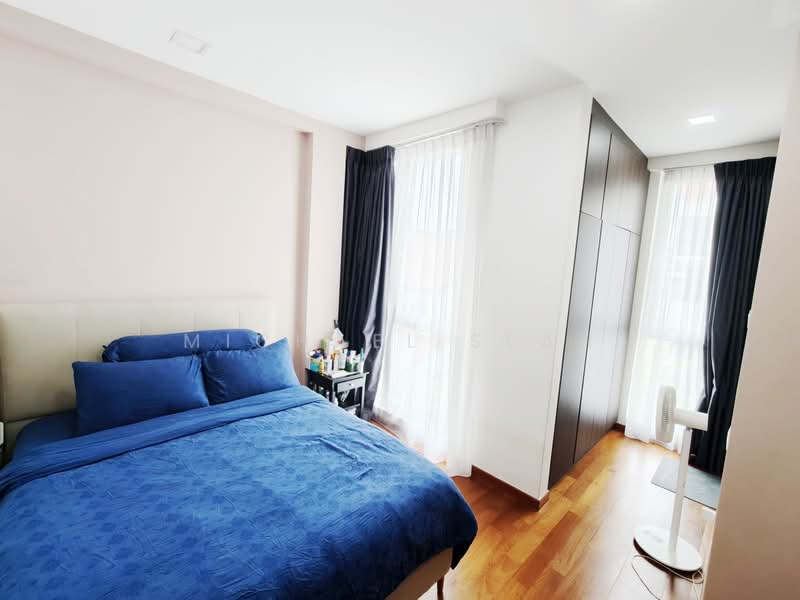 Freehold 3 Bedroom 2 Bathroom With Utility Condo (The Morning Glory) Near Nex Mall & Kovan MRT, , 3 Bedrooms, 1,065 sqft, Condominium For Sale, by Michael Seah, 500064689 - Bedroom - PropertyGuru.com.sg