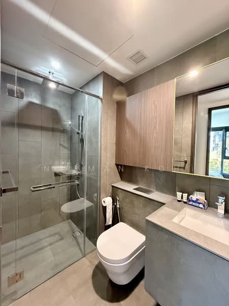 Midtown Modern, 18 Tan Quee Lan Street, 3 Bedrooms, 1,066 sqft, Condominium For Rent, by Norman Koh, 500064693 - Bathroom - PropertyGuru.com.sg