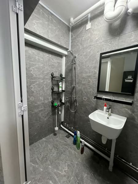 655B Jurong West Street 61, 655B Jurong West Street 61, Room Rental, 140 sqft, HDB Flat For Rent, by Wong Choong Wah, 500064704 - Bathroom - PropertyGuru.com.sg