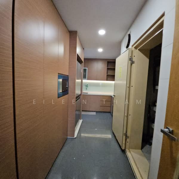 Cairnhill Crest, 8 Cairnhill Circle, 2 Bedrooms, 1,206 sqft, Condominium For Rent, by Eileen Tham, 500064718 - Kitchen - PropertyGuru.com.sg