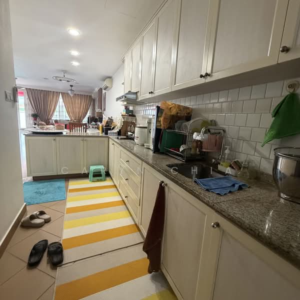 The Springside, Springside Walk, 6 Bedrooms, 3,488 sqft, Terraced House For Rent, by Caryn Chia, 500064722 - Kitchen - PropertyGuru.com.sg