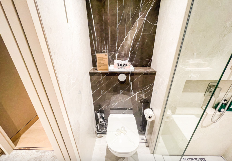 W Residences Marina View - Singapore Condominium For Sale at S$ 1,880,000 | PropertyGuru Singapore - Bathroom
