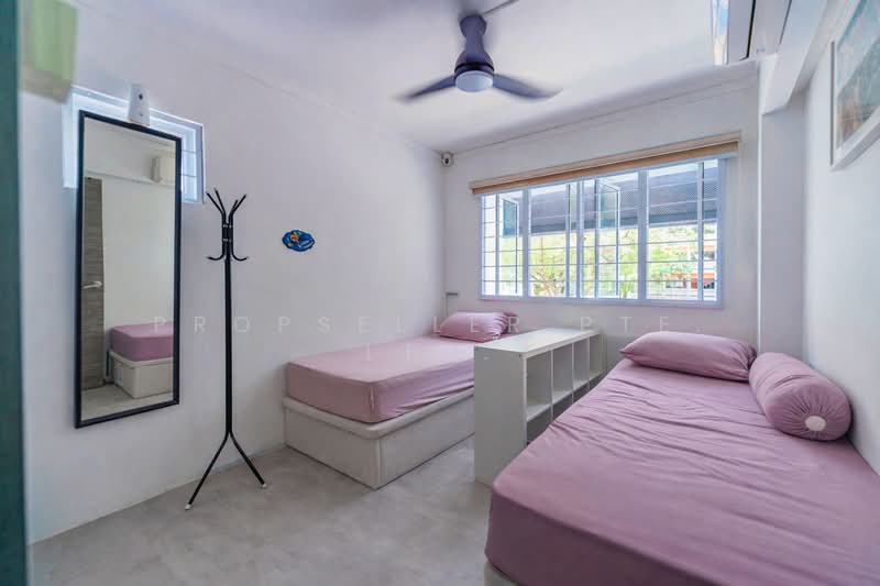 754 Woodlands Circle HDB Flat For Sale at S$ 610,000 | PropertyGuru Singapore - Bedroom