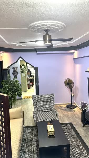 784 Yishun Avenue 2 HDB Flat For Sale at S$ 462,000 | PropertyGuru Singapore - Living Room