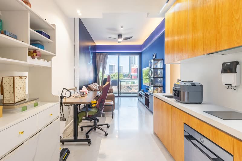 Freehold 1Bed Corner Unit, Almost Brandnew! Condominium For Sale at S$ 1,380,000 | PropertyGuru Singapore - Kitchen