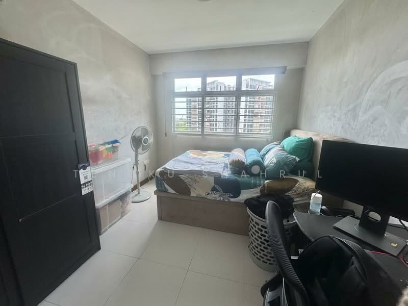 453 Yishun Street 41 HDB Flat For Sale at S$ 600,000 | PropertyGuru Singapore - Bedroom