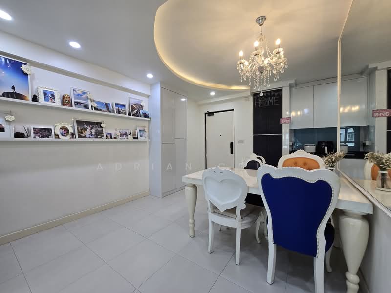 315C Yishun Greenwalk, 315C Yishun Avenue 9, 3 Bedrooms, 990 sqft, HDB Flat For Sale, by Adrian Chua, 500064772 - Dining Room - PropertyGuru.com.sg