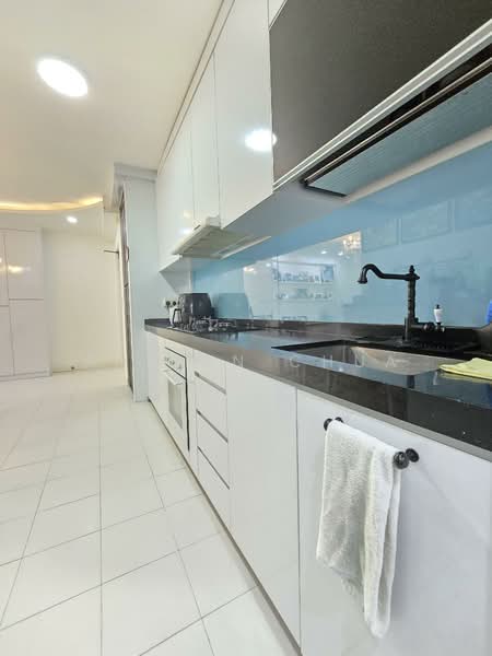 315C Yishun Greenwalk, 315C Yishun Avenue 9, 3 Bedrooms, 990 sqft, HDB Flat For Sale, by Adrian Chua, 500064772 - Kitchen - PropertyGuru.com.sg