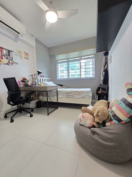 315C Yishun Greenwalk, 315C Yishun Avenue 9, 3 Bedrooms, 990 sqft, HDB Flat For Sale, by Adrian Chua, 500064772 - Bedroom - PropertyGuru.com.sg