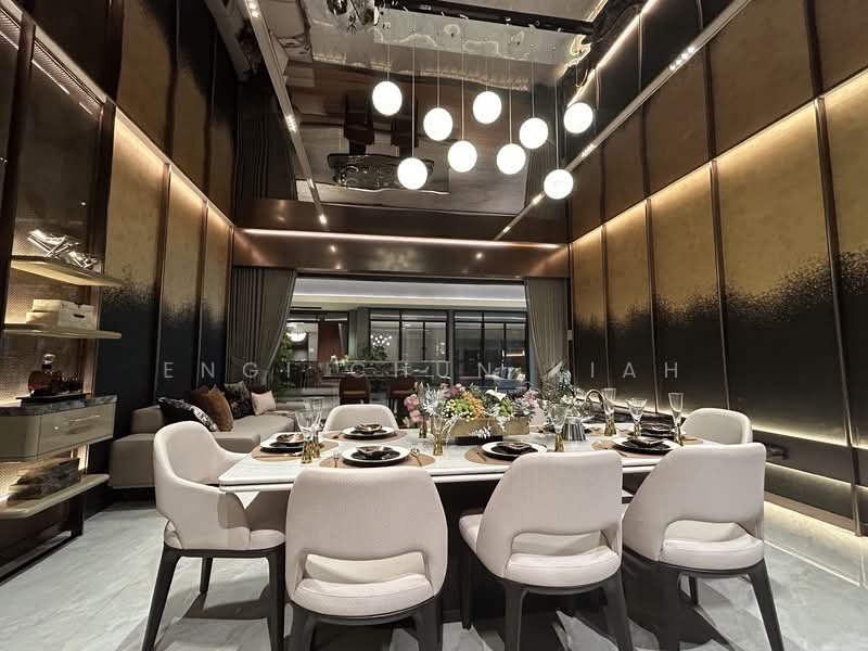 One Marina Gardens Condominium For Sale at S$ 4,702,800 | PropertyGuru Singapore - Dining Room