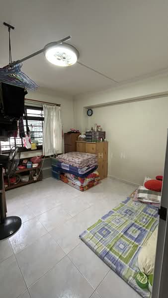 763 Woodlands Avenue 6 HDB Flat For Sale at S$ 658,888 | PropertyGuru Singapore - Bedroom