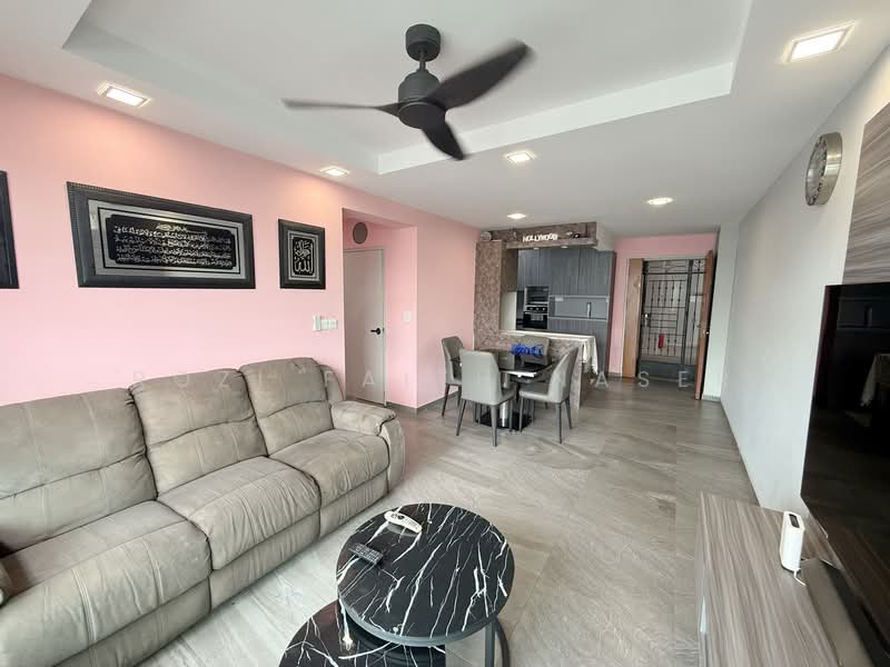 672D Edgefield Plains HDB Flat For Sale at S$ 629,999 | PropertyGuru Singapore - Living Room