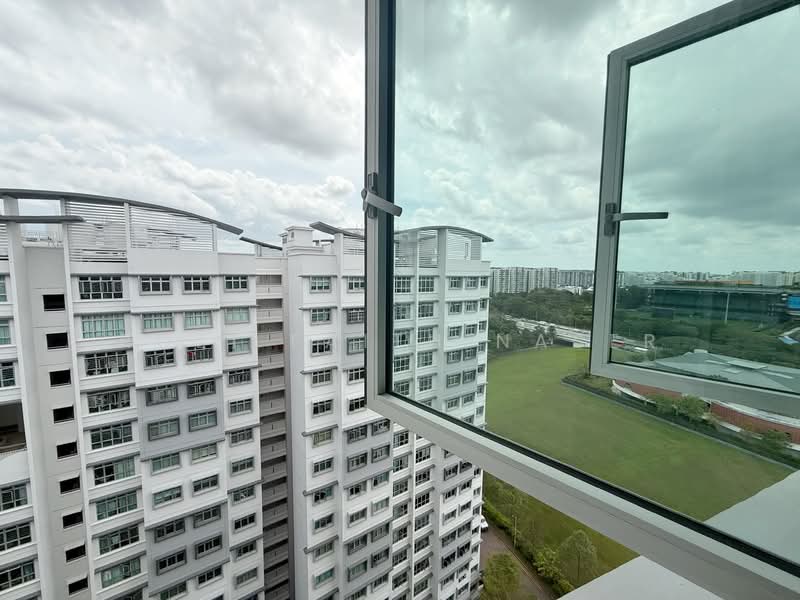 672D Edgefield Plains HDB Flat For Sale at S$ 629,999 | PropertyGuru Singapore - View