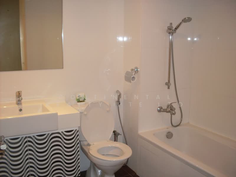 Central Green, 5 Jalan Membina, 3 Bedrooms, 1,432 sqft, Condominium For Rent, by DELIA, 500064812 - Bathroom - PropertyGuru.com.sg