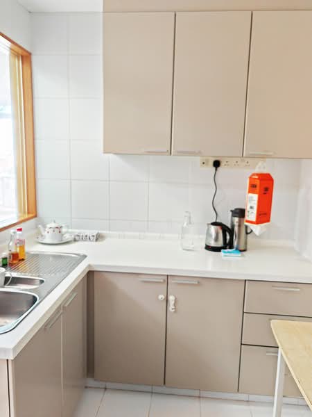 Starville, 68 Lengkong Tiga, Room Rental, 220 sqft, Condominium For Rent, by Pedro Chuang, 500064821 - Kitchen - PropertyGuru.com.sg