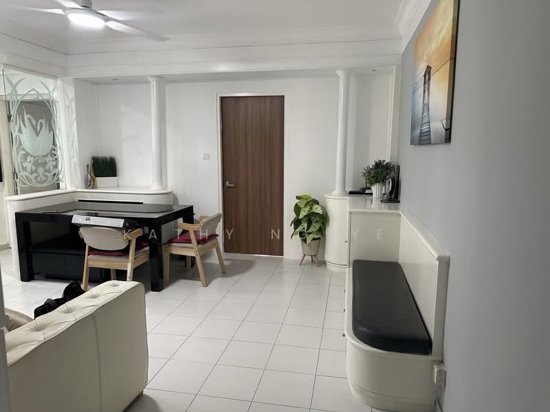 Fernwood Towers, 24 Fernwood Terrace, Room Rental, 150 sqft, Condominium For Rent, by Kathy Nguyen, 500064823 - Living Room - PropertyGuru.com.sg