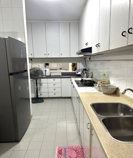 Fernwood Towers, 24 Fernwood Terrace, Room Rental, 150 sqft, Condominium For Rent, by Kathy Nguyen, 500064823 - Kitchen - PropertyGuru.com.sg