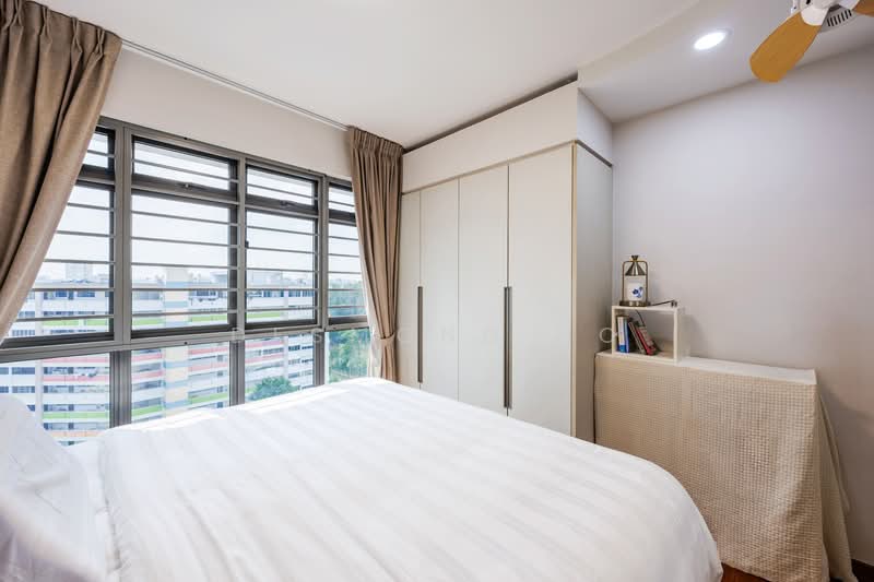 348D Yishun Avenue 11 HDB Flat For Sale at S$ 799,000 | PropertyGuru Singapore - Master Bedroom