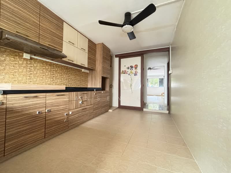 103 Bukit Purmei Road HDB Flat For Sale at S$ 600,000 | PropertyGuru Singapore - Kitchen