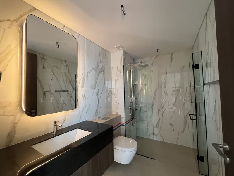Claydence Apartment For Sale at S$ 2,797,600 | PropertyGuru Singapore - Bathroom