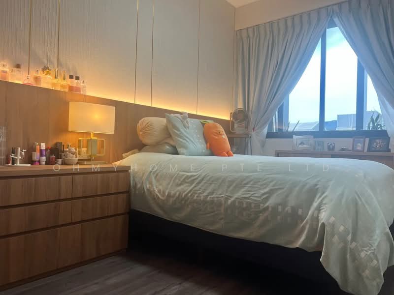 1953 Apartment For Sale at S$ 2,400,000 | PropertyGuru Singapore - Bedroom