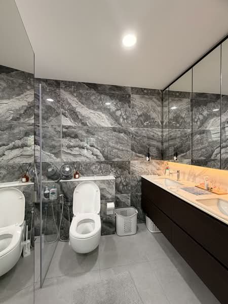 🏡 Renovated Semi Detached in Cul De Sac - Quiet Facing Semi-Detached House For Sale at S$ 5,000,000 | PropertyGuru Singapore - Bathroom