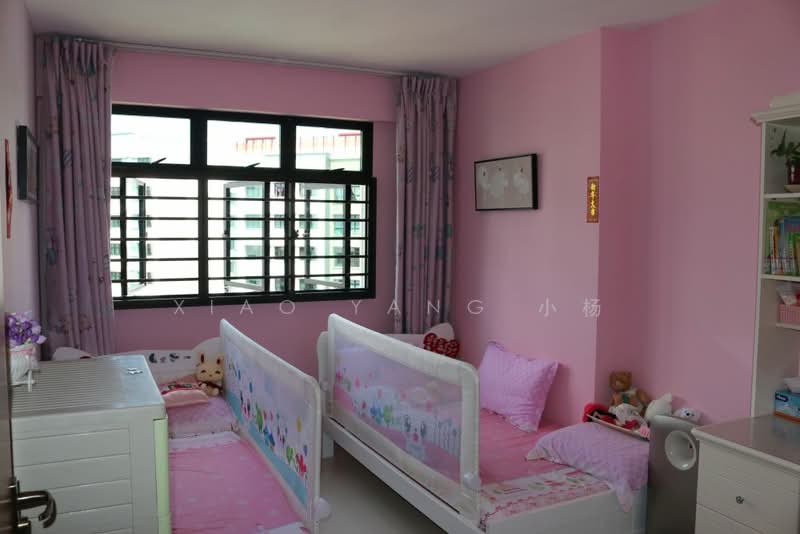 808A Choa Chu Kang Avenue 1 HDB Flat For Sale at S$ 738,888 | PropertyGuru Singapore - Bedroom