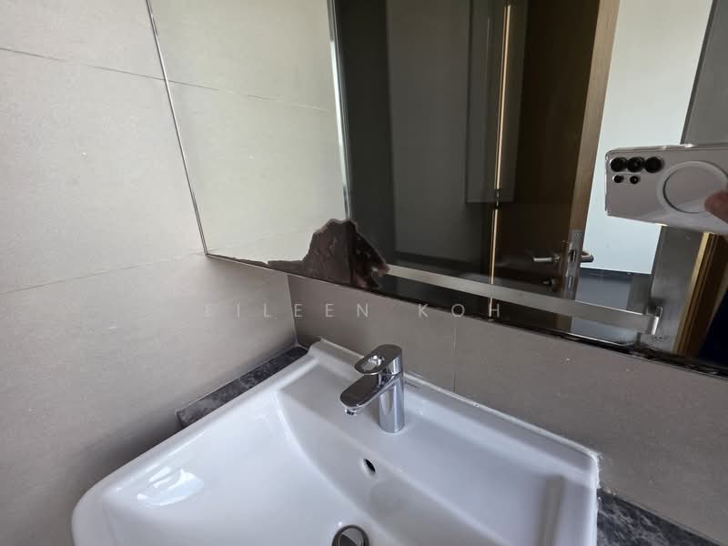 Jervois Mansion, 10 Jervois Close, 2 Bedrooms, 753 sqft, Condominium For Rent, by Eileen Koh, 500064854 - Bathroom - PropertyGuru.com.sg