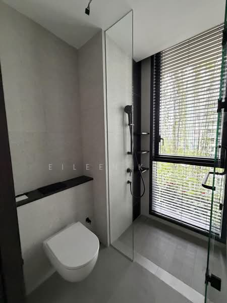Jervois Mansion, 10 Jervois Close, 2 Bedrooms, 753 sqft, Condominium For Rent, by Eileen Koh, 500064854 - Bathroom - PropertyGuru.com.sg