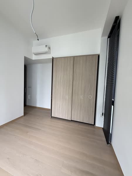 Jervois Mansion, 10 Jervois Close, 2 Bedrooms, 753 sqft, Condominium For Rent, by Eileen Koh, 500064854 - Master bedroom - PropertyGuru.com.sg