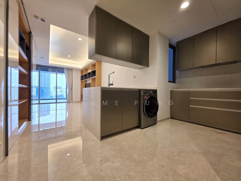Cairnhill Nine Condominium For Sale at S$ 2,780,000 | PropertyGuru Singapore - Kitchen