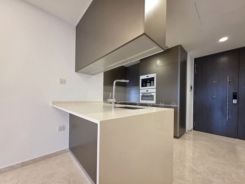 Cairnhill Nine Condominium For Sale at S$ 2,780,000 | PropertyGuru Singapore - Kitchen
