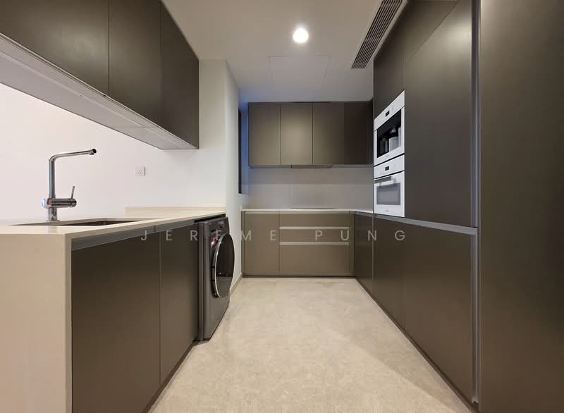 Cairnhill Nine Condominium For Sale at S$ 2,780,000 | PropertyGuru Singapore - Kitchen