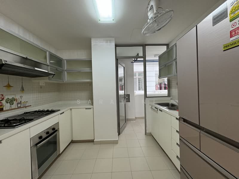 The Trumps, 1 Jalan Kembangan, 3 Bedrooms, 1,356 sqft, Condominium For Rent, by Sarah Ni, 500064882 - Kitchen - PropertyGuru.com.sg