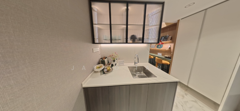 Irwell Hill Residences Condominium For Sale at S$ 2,500,000 | PropertyGuru Singapore - Kitchen