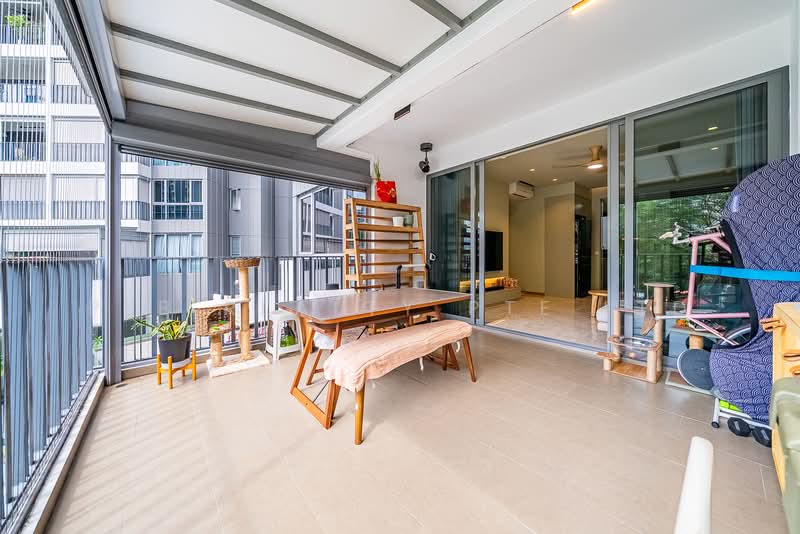 Riversails Condominium For Sale at S$ 1,400,000 | PropertyGuru Singapore - Balcony