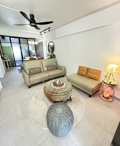 537 Bedok North Street 3, 537 Bedok North Street 3, 2 Bedrooms, 732 sqft, HDB Flat For Sale, by Anwar Pillay, 500064914 - Living Room - PropertyGuru.com.sg