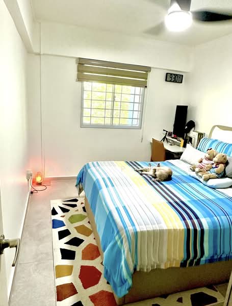 537 Bedok North Street 3, 537 Bedok North Street 3, 2 Bedrooms, 732 sqft, HDB Flat For Sale, by Anwar Pillay, 500064914 - Bedroom - PropertyGuru.com.sg
