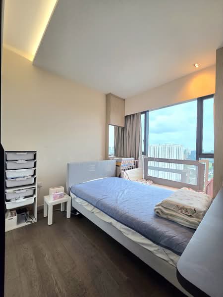 Margaret Ville Apartment For Sale at S$ 1,960,000 | PropertyGuru Singapore - Master Bedroom