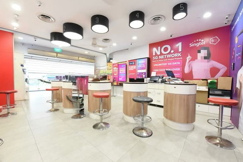 Lucky Plaza, 304 Orchard Road, 884 sqft, Food & Beverage For Rent, by Alicia Koh, 500064917 - Interior - CommercialGuru.com.sg