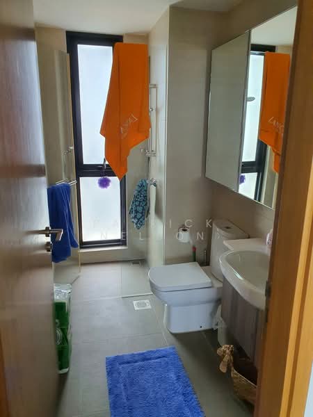 Waterbank at Dakota, 25 Dakota Crescent, 3 Bedrooms, 1,200 sqft, Condominium For Rent, by Patrick Nelson, 500064928 - Bathroom - PropertyGuru.com.sg
