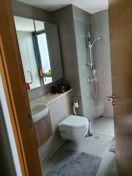 Waterbank at Dakota, 25 Dakota Crescent, 3 Bedrooms, 1,200 sqft, Condominium For Rent, by Patrick Nelson, 500064928 - Bathroom - PropertyGuru.com.sg