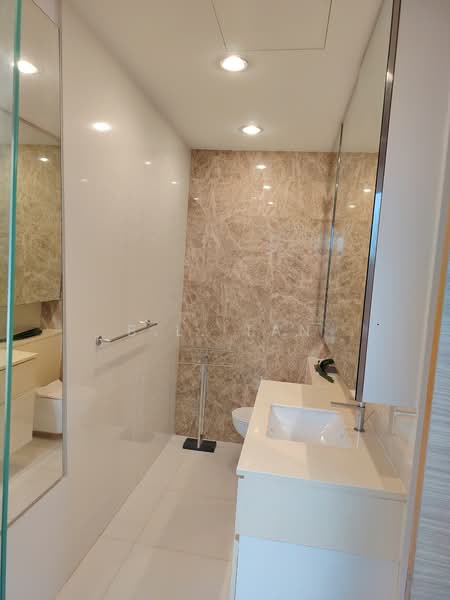 d'Leedon (Former Farrer Court), 13 Leedon Heights, 3 Bedrooms, 1,227 sqft, Condominium For Rent, by B.L. Tan, 500064946 - Bathroom - PropertyGuru.com.sg