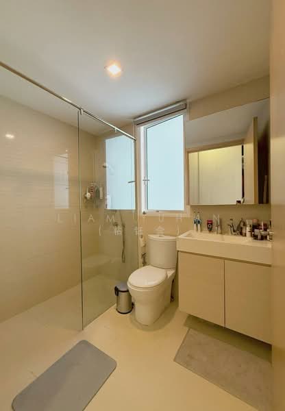 The Tampines Trilliant, 21 Tampines Central 7, 3 Bedrooms, 1,001 sqft, Executive Condominium For Rent, by Liam Yuhan (粘钰含), 500064947 - Bathroom - PropertyGuru.com.sg