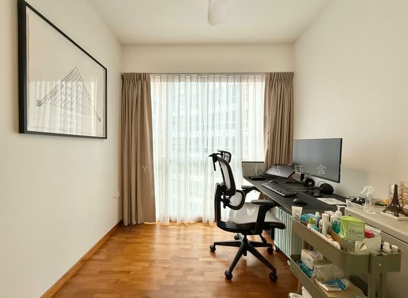 The Tampines Trilliant, 21 Tampines Central 7, 3 Bedrooms, 1,001 sqft, Executive Condominium For Rent, by Liam Yuhan (粘钰含), 500064947 - Study - PropertyGuru.com.sg